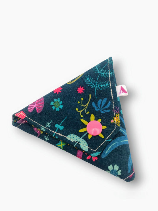 Monedero triangular selva