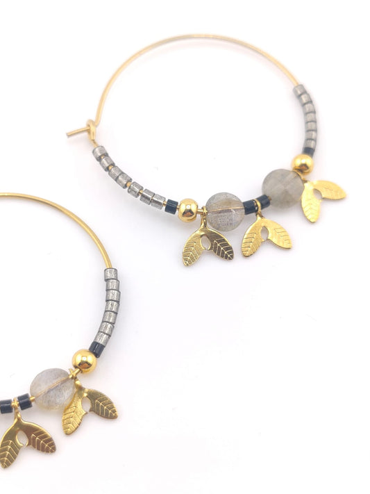 Pendientes gris hojitas