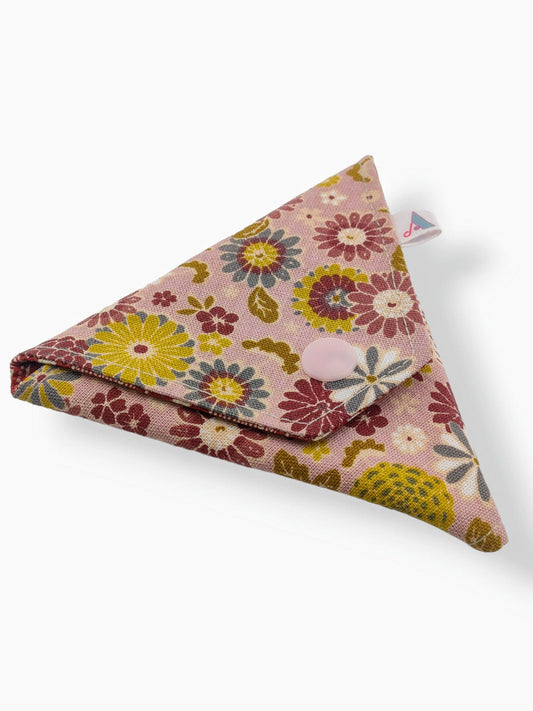 Monedero triangular flores rosa